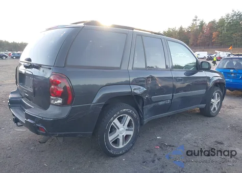 2005 Chevrolet Trailblazer Ls from USA, damaged, VIN 1GNDS13S552266521